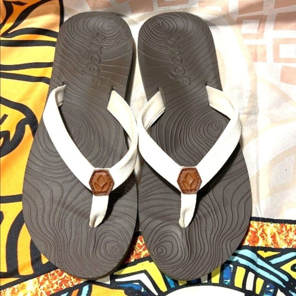 Reef Zen Love Women's Sandals - Brown and Cream - Size 6